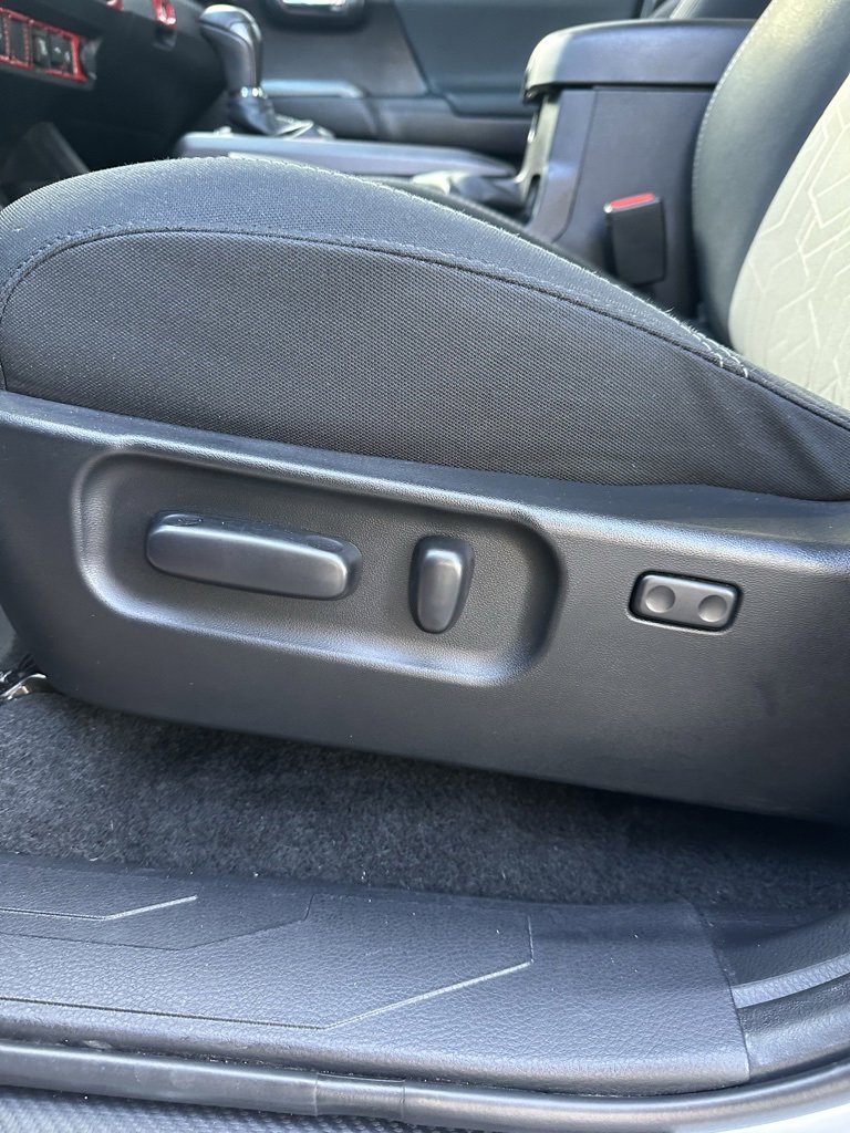 Used 2023 Toyota Tacoma image 8