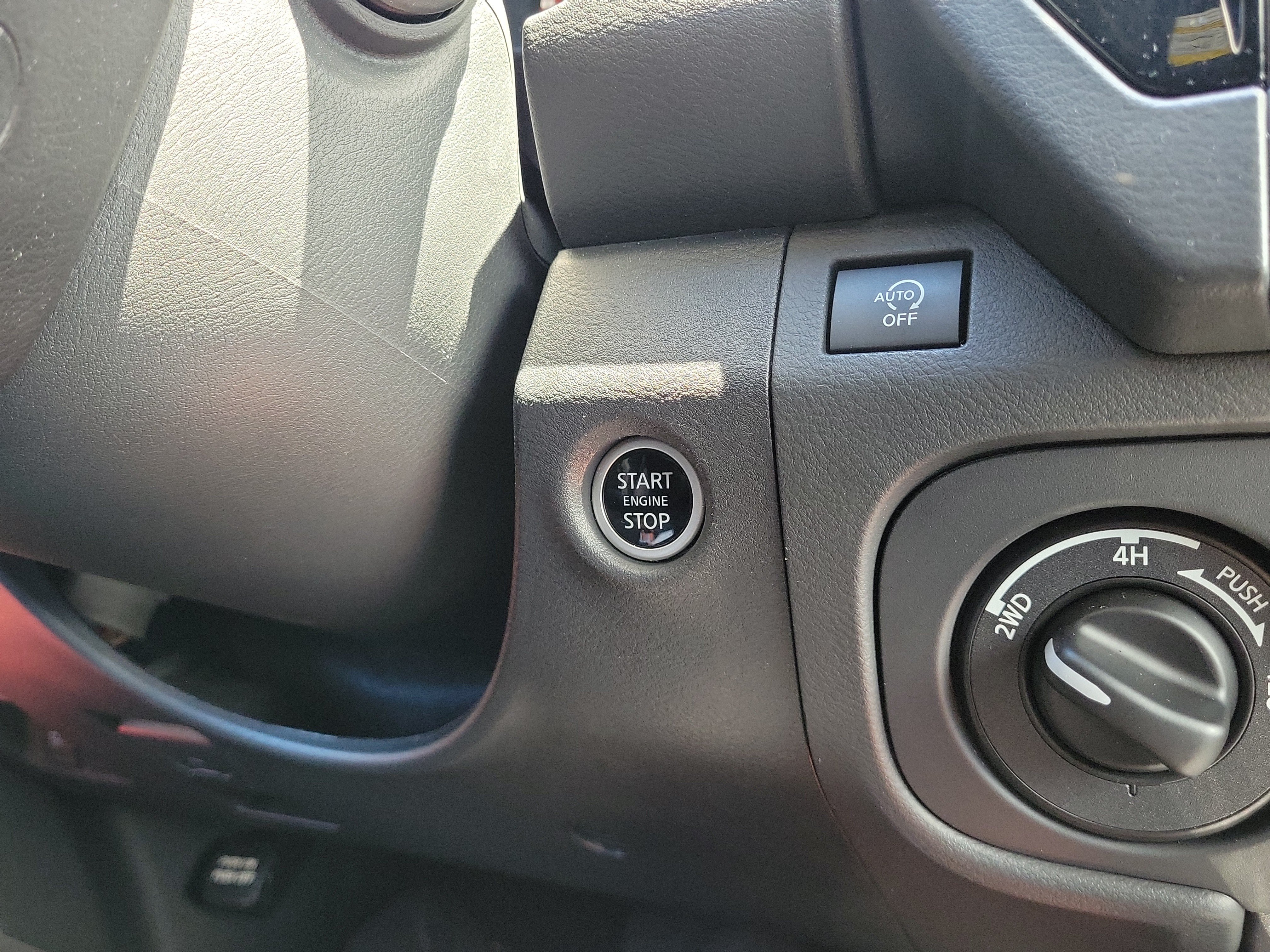 Certified 2025 Nissan Frontier PRO-4X w/ Pro Premium Package AWD/4WD image 30