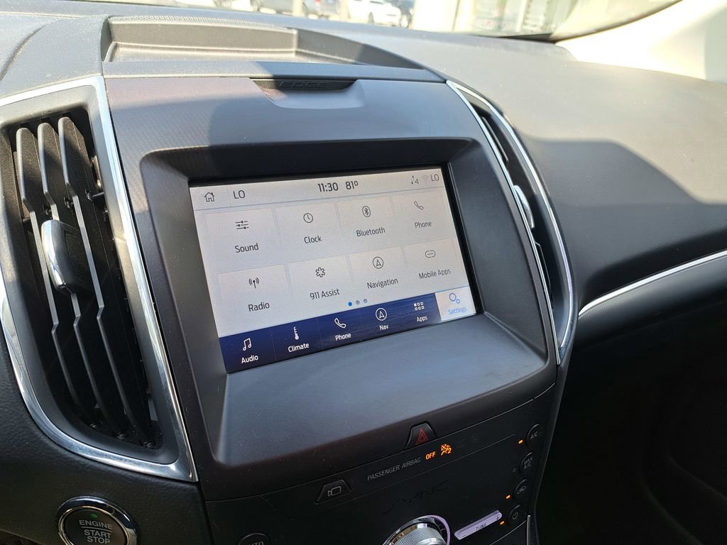 Used 2020 Ford Edge Titanium w/ Equipment Group 301A AWD/4WD image 11