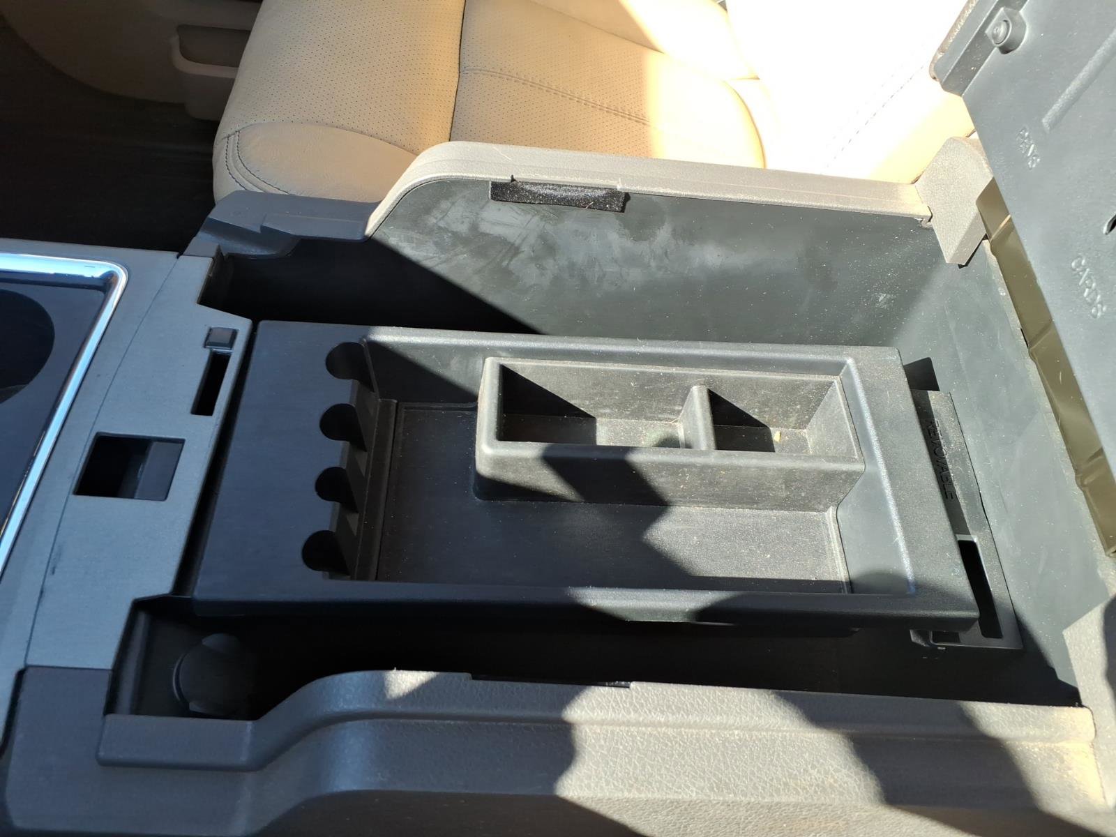 Used 2012 Ford F250 Lariat w/ Chrome Pkg image 15