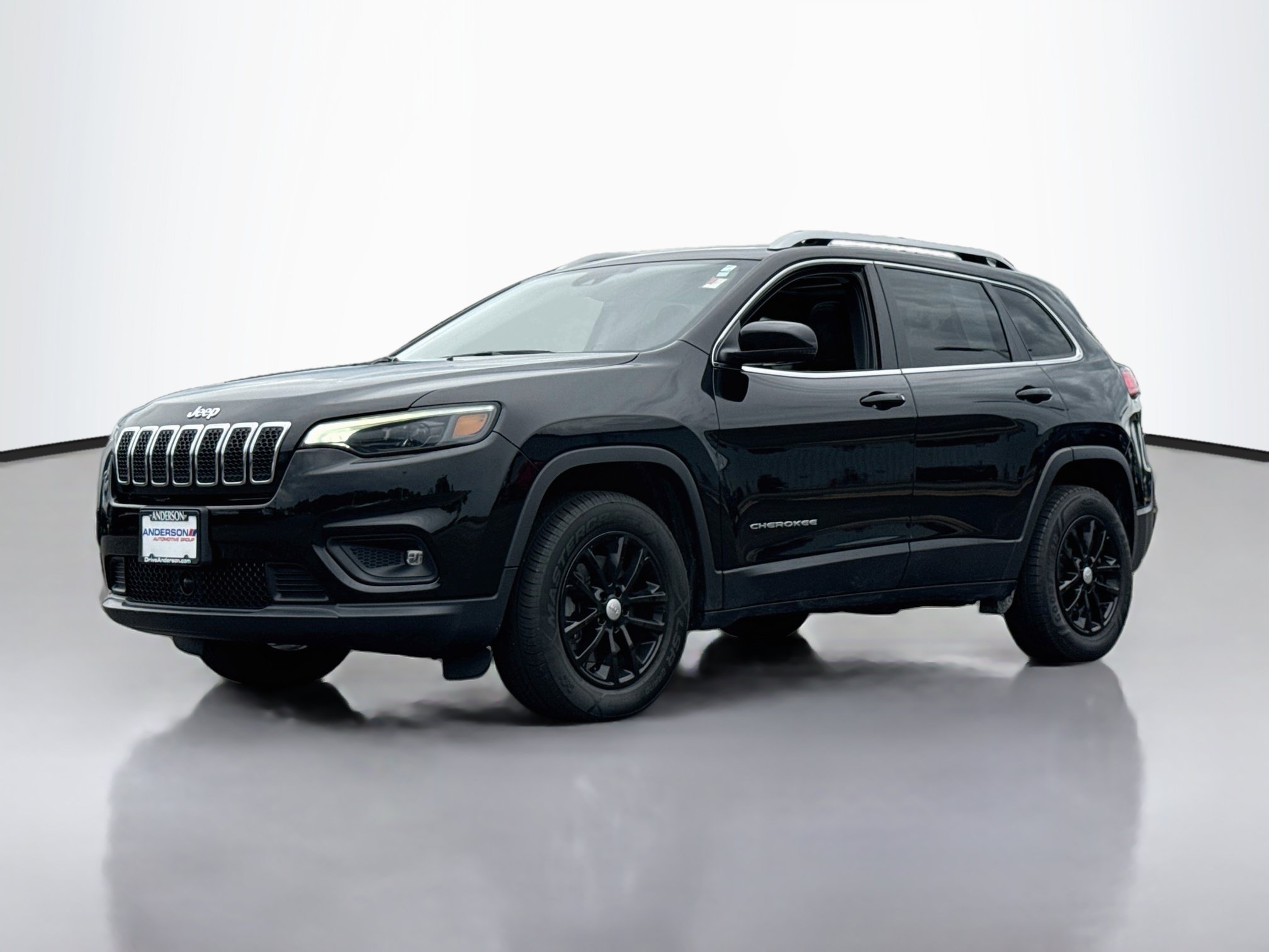 Used 2021 Jeep Cherokee Latitude Lux w/ Sun & Sound Group AWD/4WD image 3