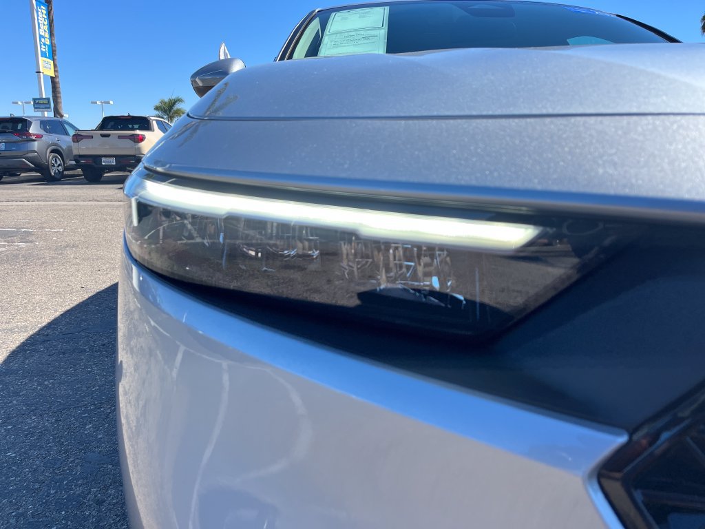 Used 2025 Honda Accord LX image 40