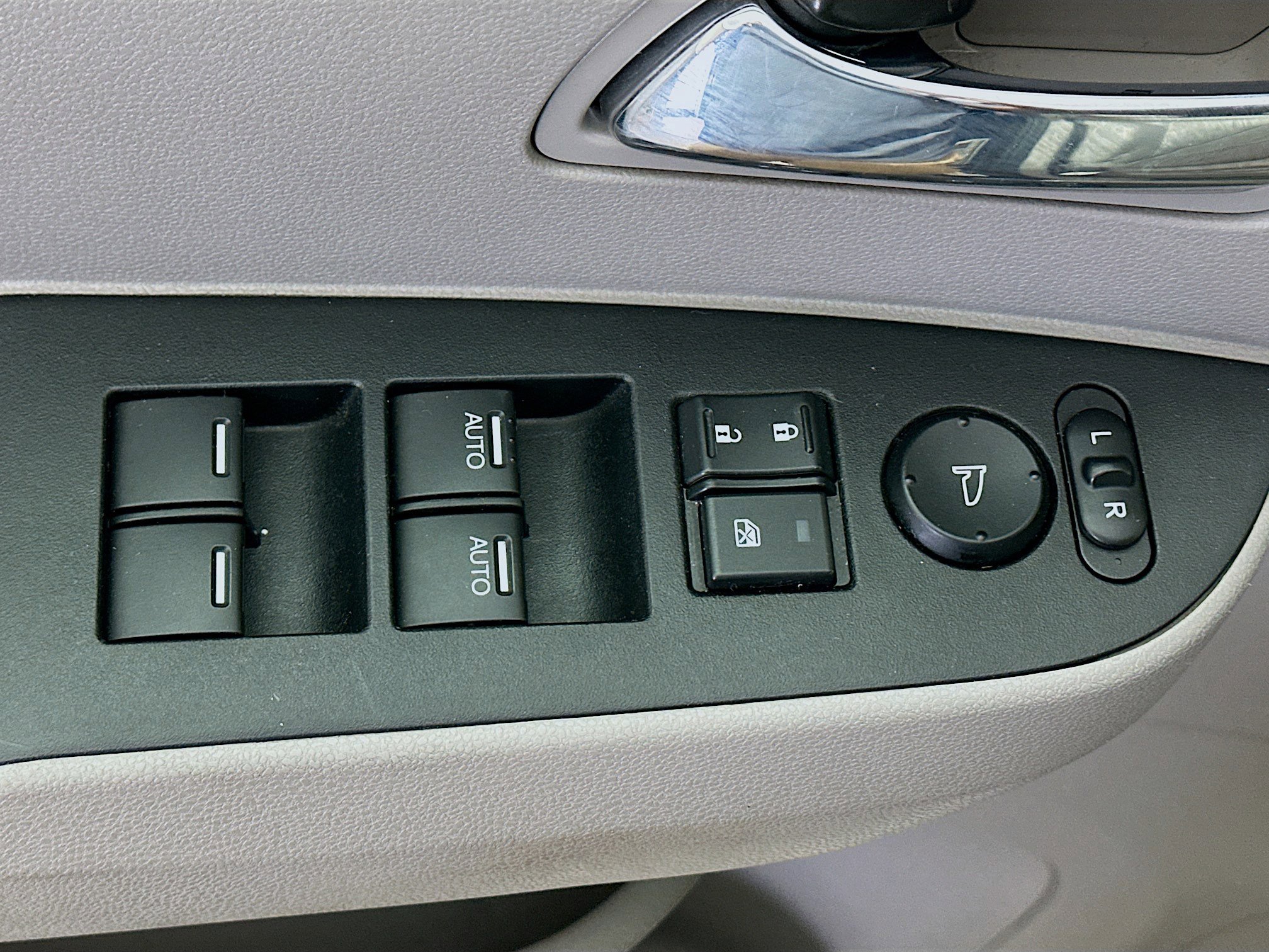 Used 2016 Honda Odyssey EX-L image 15