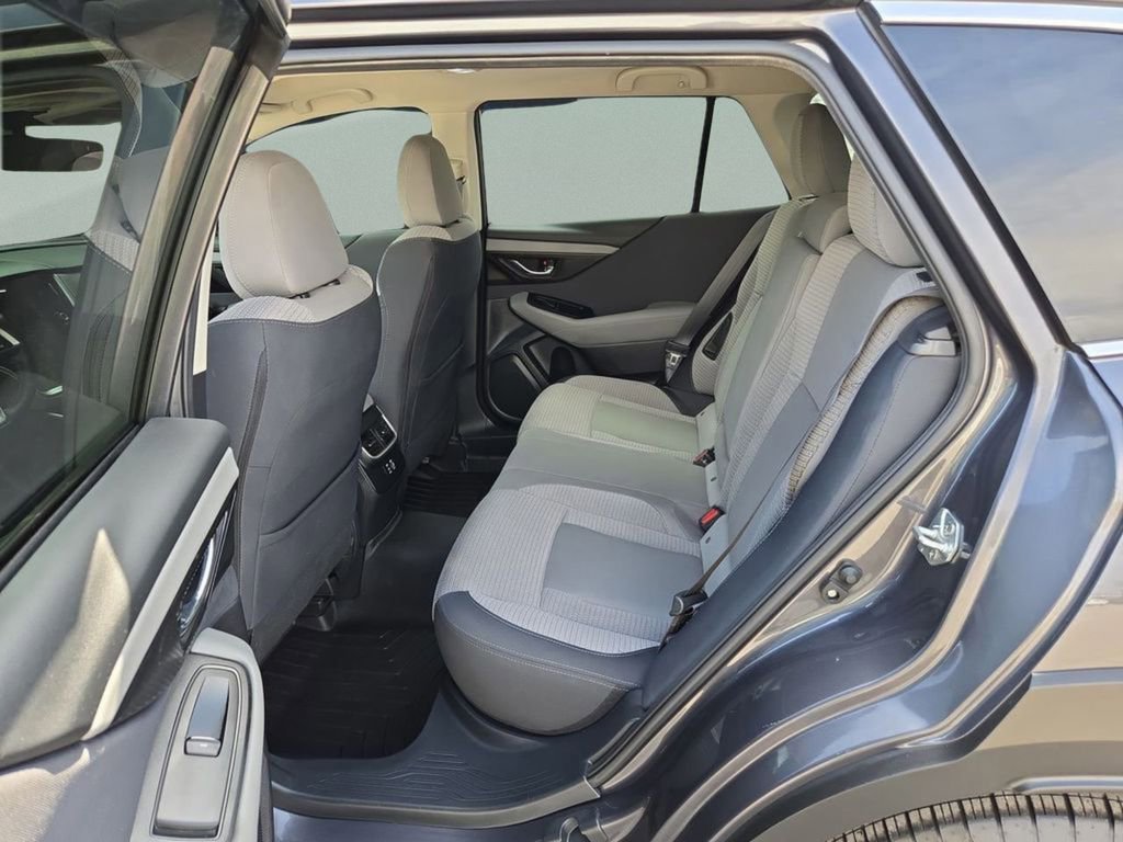 Used 2024 Subaru Outback Premium image 16