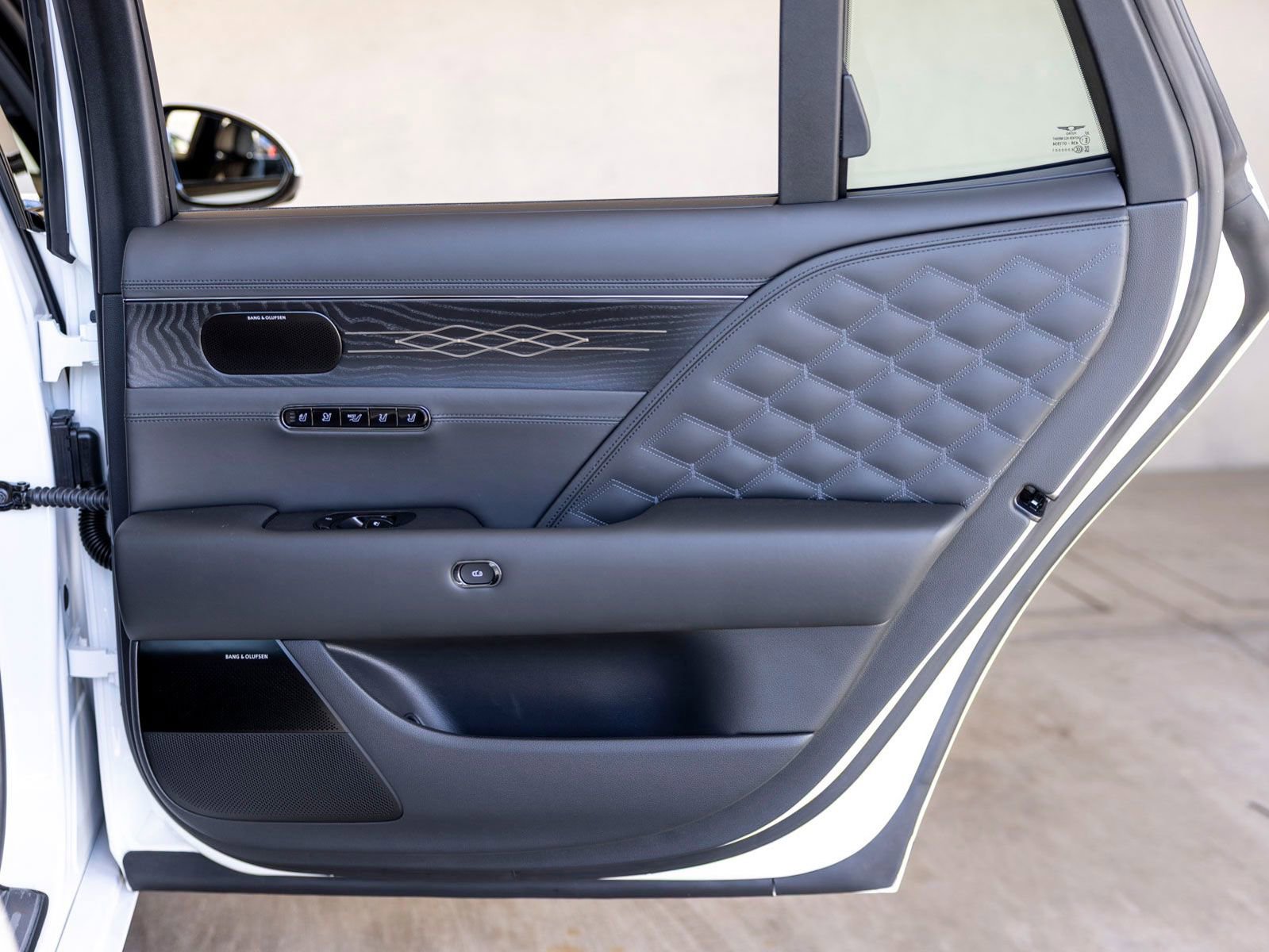 New 2026 Genesis G90 3.5T Prestige image 20