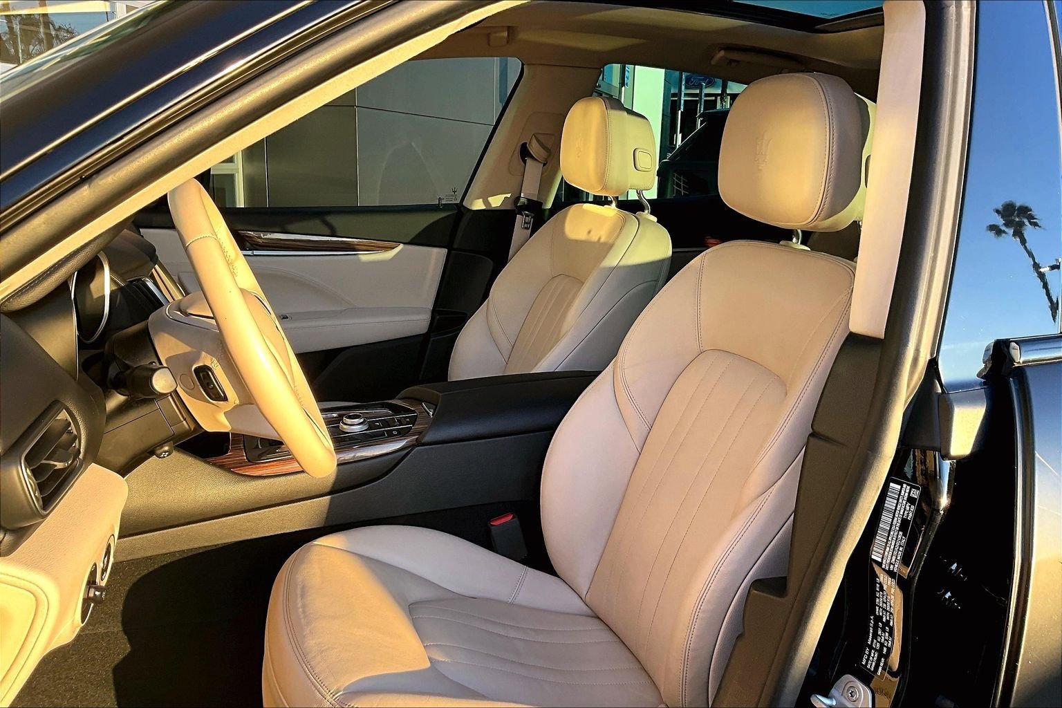 Used 2017 Maserati Levante image 24