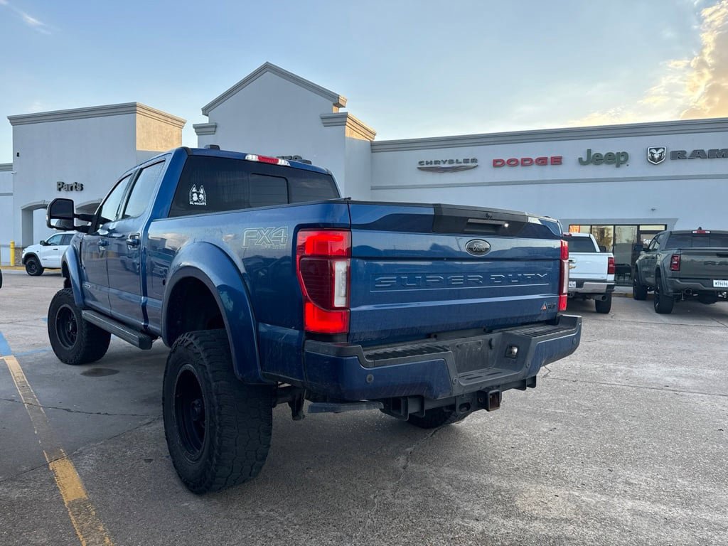 Used 2022 Ford F250 Lariat w/ Black Appearance Package AWD/4WD image 14