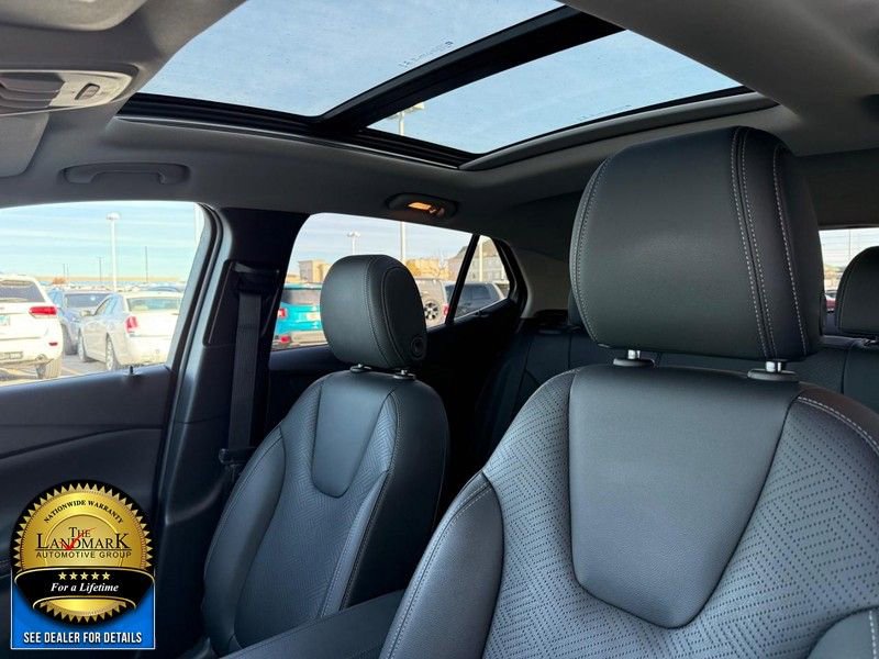 Used 2023 Buick Encore GX Essence w/ Experience Buick Package image 9