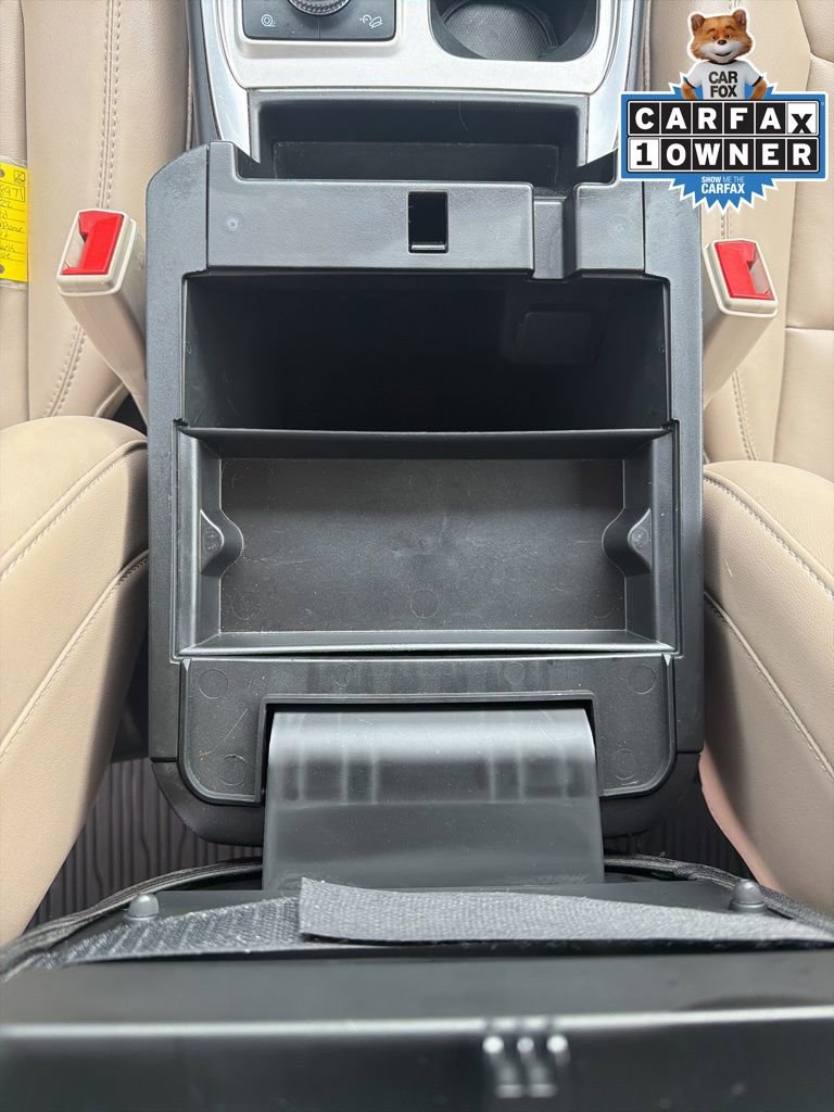 Used 2022 Ford Explorer XLT w/ Equipment Group 202A image 10