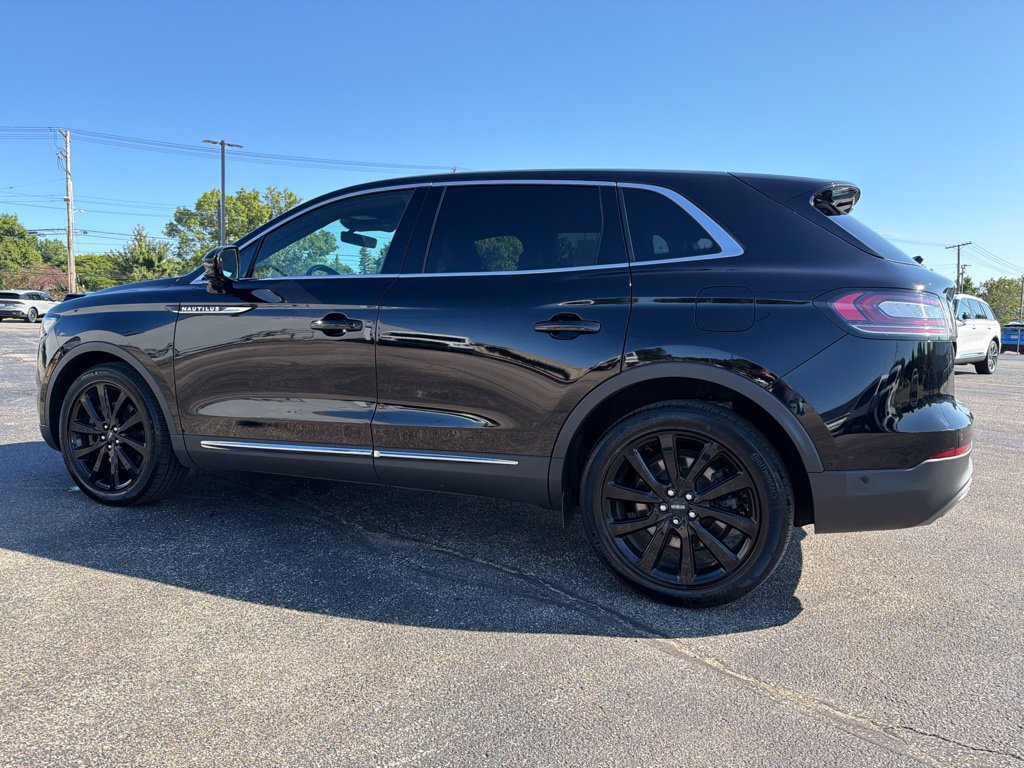 Used 2023 Lincoln Nautilus Reserve w/ Equipment Group 201A AWD/4WD image 8