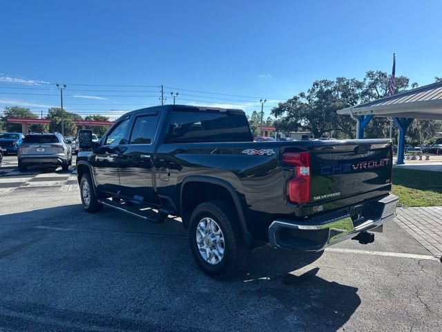 Used 2023 Chevrolet Silverado 2500 LTZ AWD/4WD image 3
