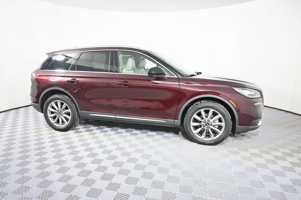 Used 2021 Lincoln Corsair AWD w/ Premium Package image 8