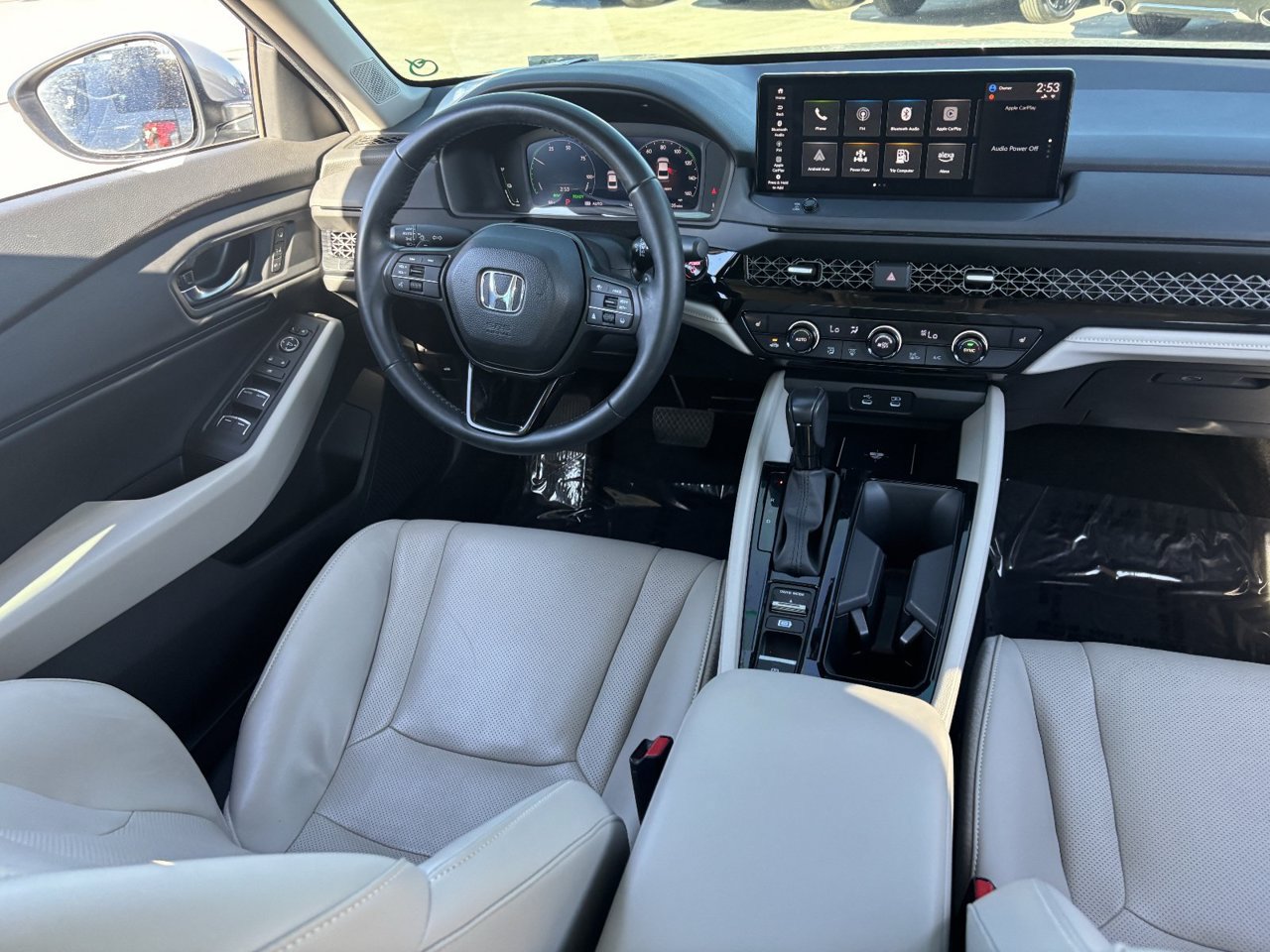 Used 2025 Honda Accord EX-L image 12