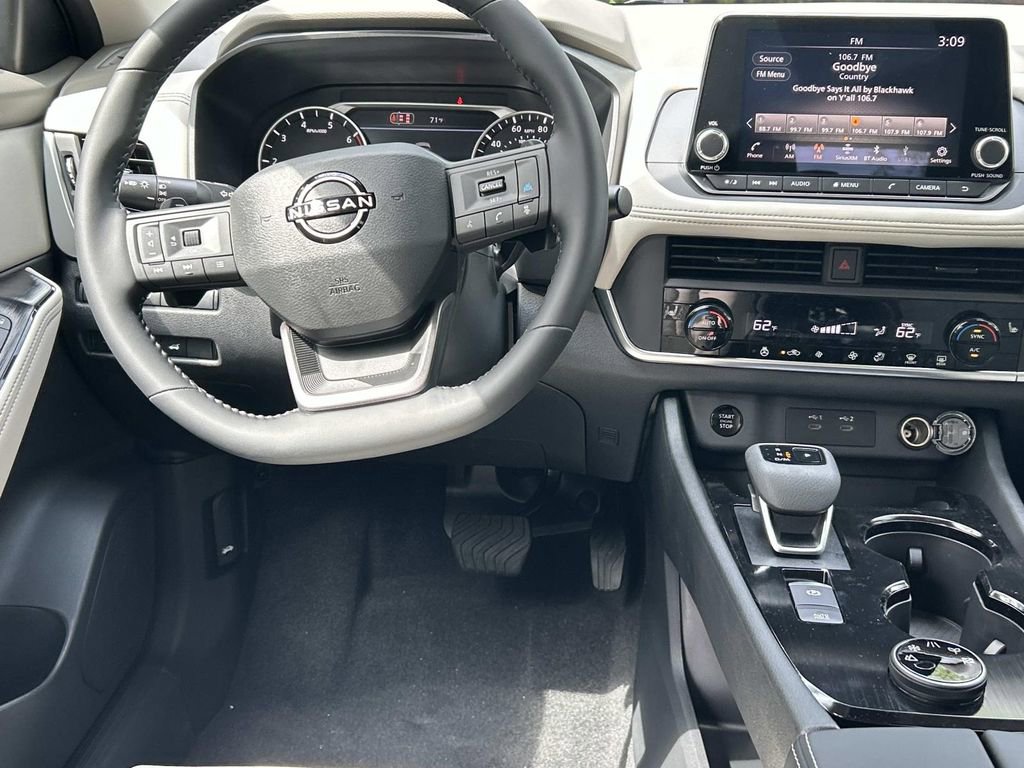 New 2026 Nissan Rogue SV AWD/4WD image 24