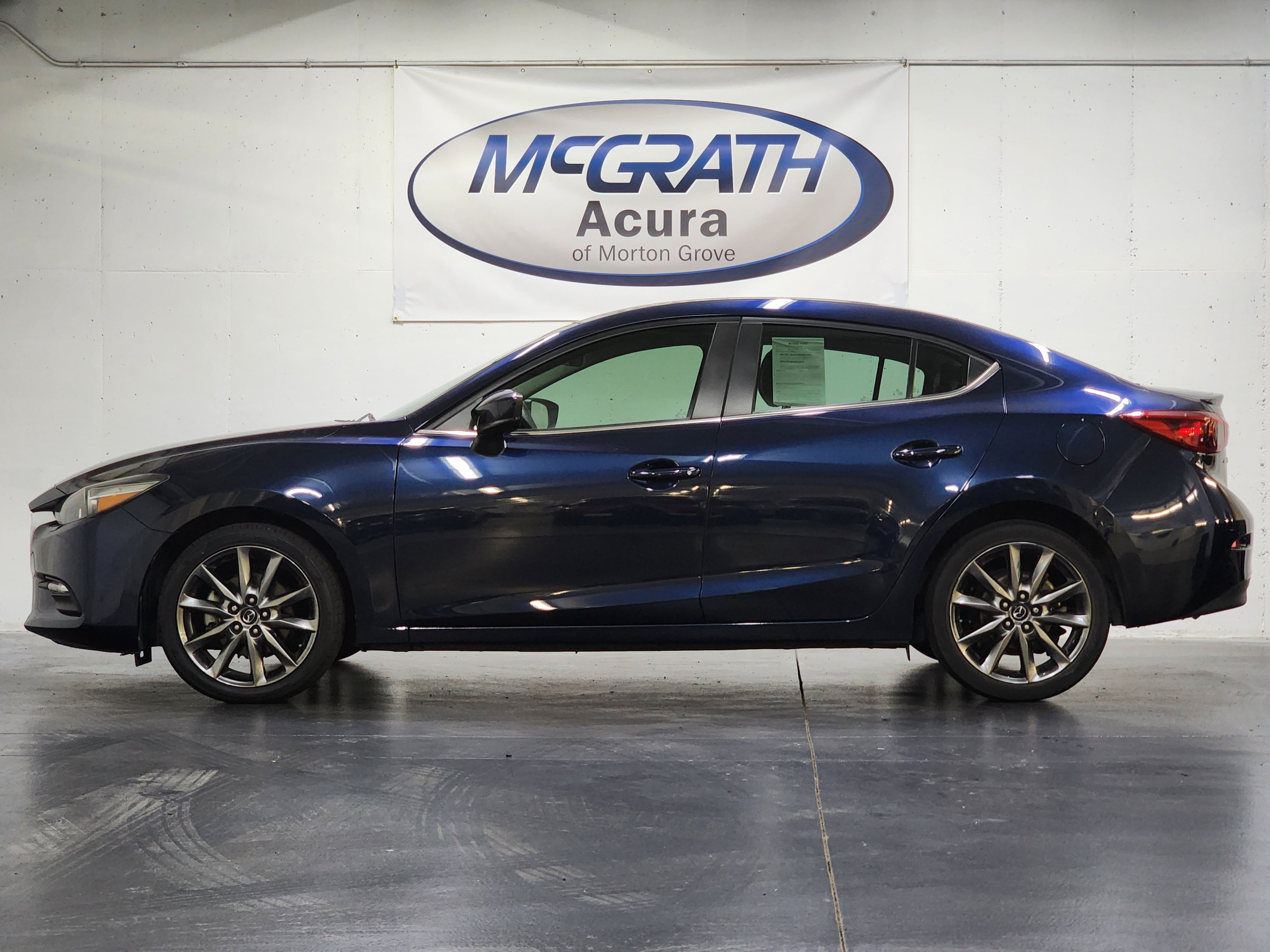 Used 2018 MAZDA MAZDA3 Touring FWD image 10