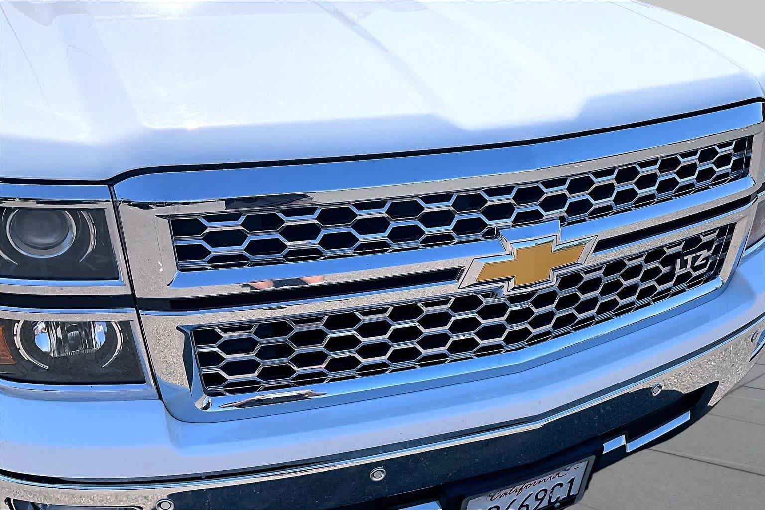 Used 2015 Chevrolet Silverado 1500 LTZ w/ LTZ Plus Package RWD image 29