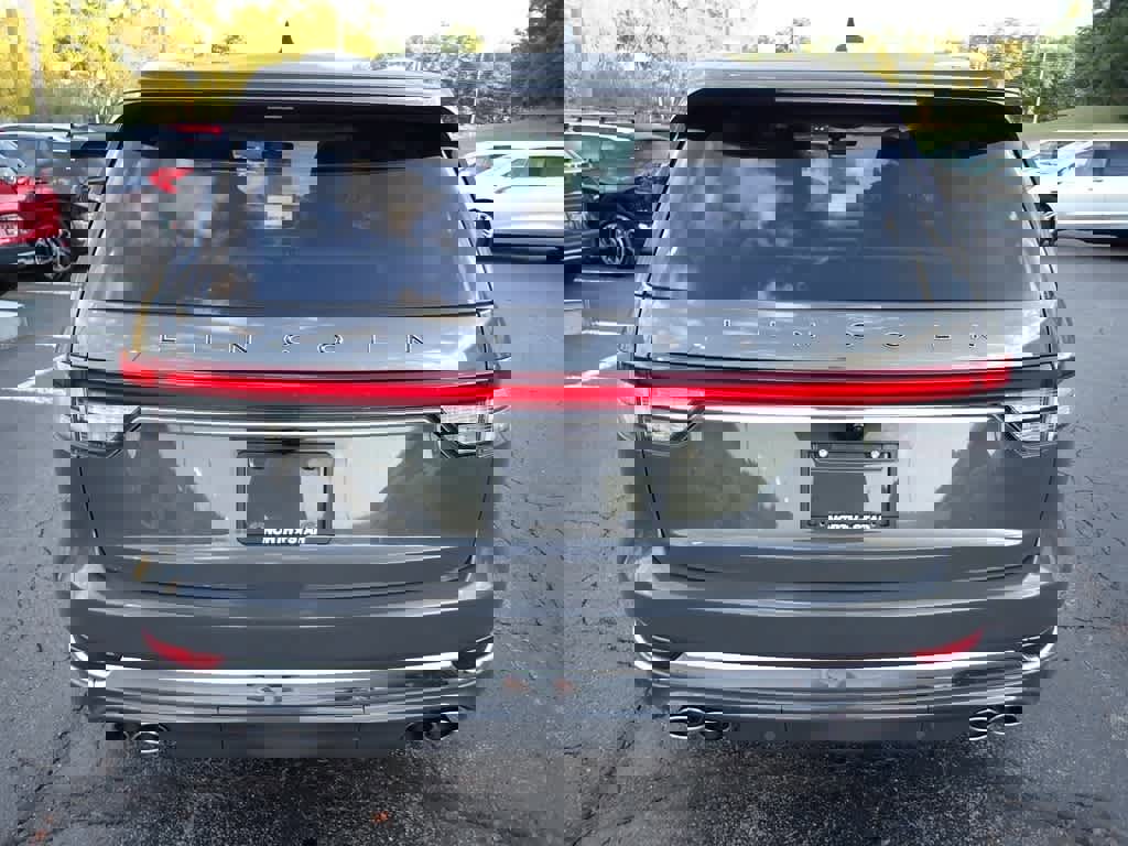 Used 2023 Lincoln Aviator Black Label w/ Dynamic Handling Package image 4