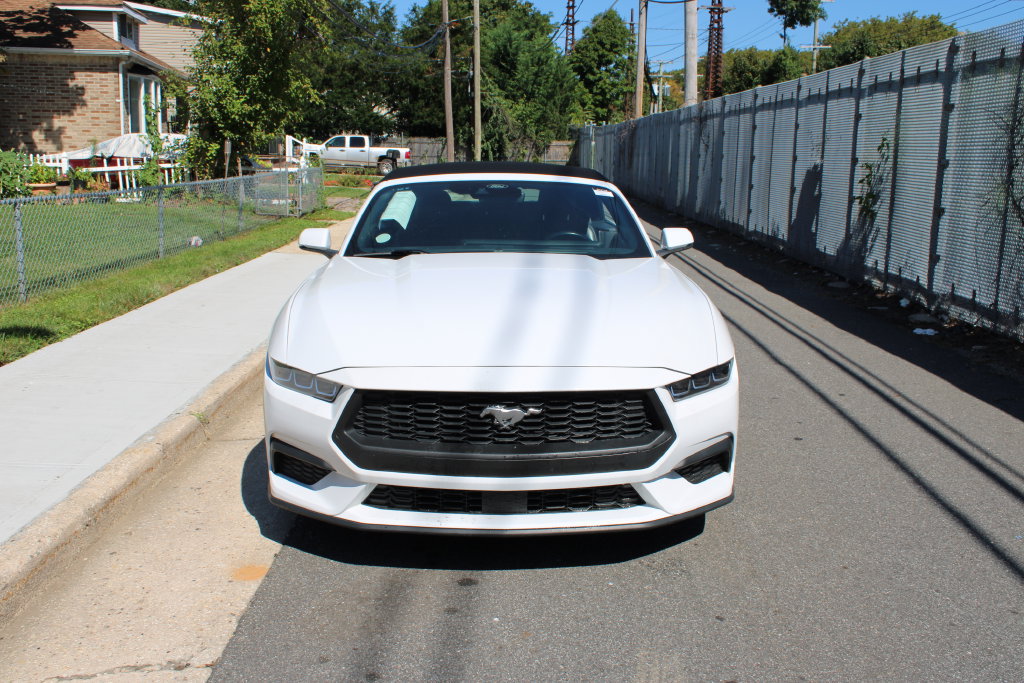 Used 2024 Ford Mustang Premium RWD image 10