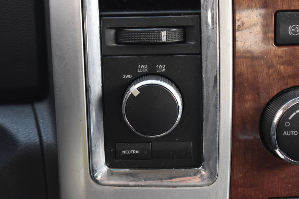 Used 2012 RAM 2500 Laramie w/ Cold Weather Group AWD/4WD image 13