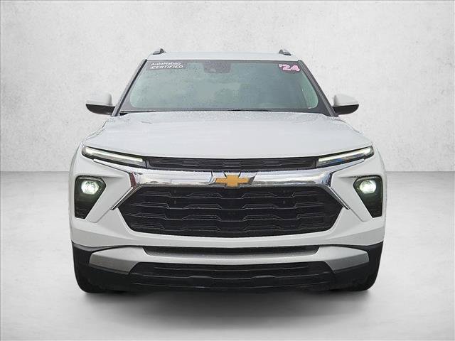 Used 2024 Chevrolet TrailBlazer LT w/ LT Cold Weather Package FWD image 2