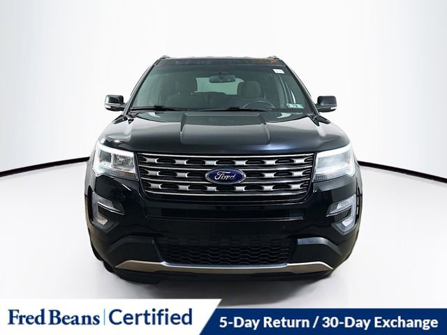 Used 2017 Ford Explorer XLT w/ Equipment Group 201A image 2