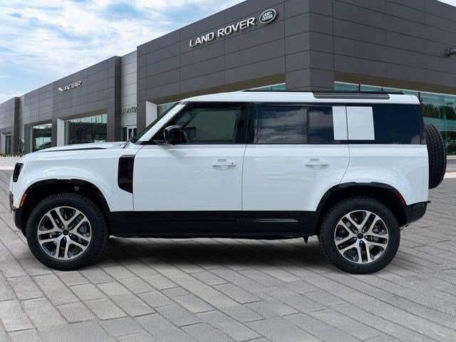New 2026 Land Rover Defender 110 X-Dynamic SE AWD/4WD image 2