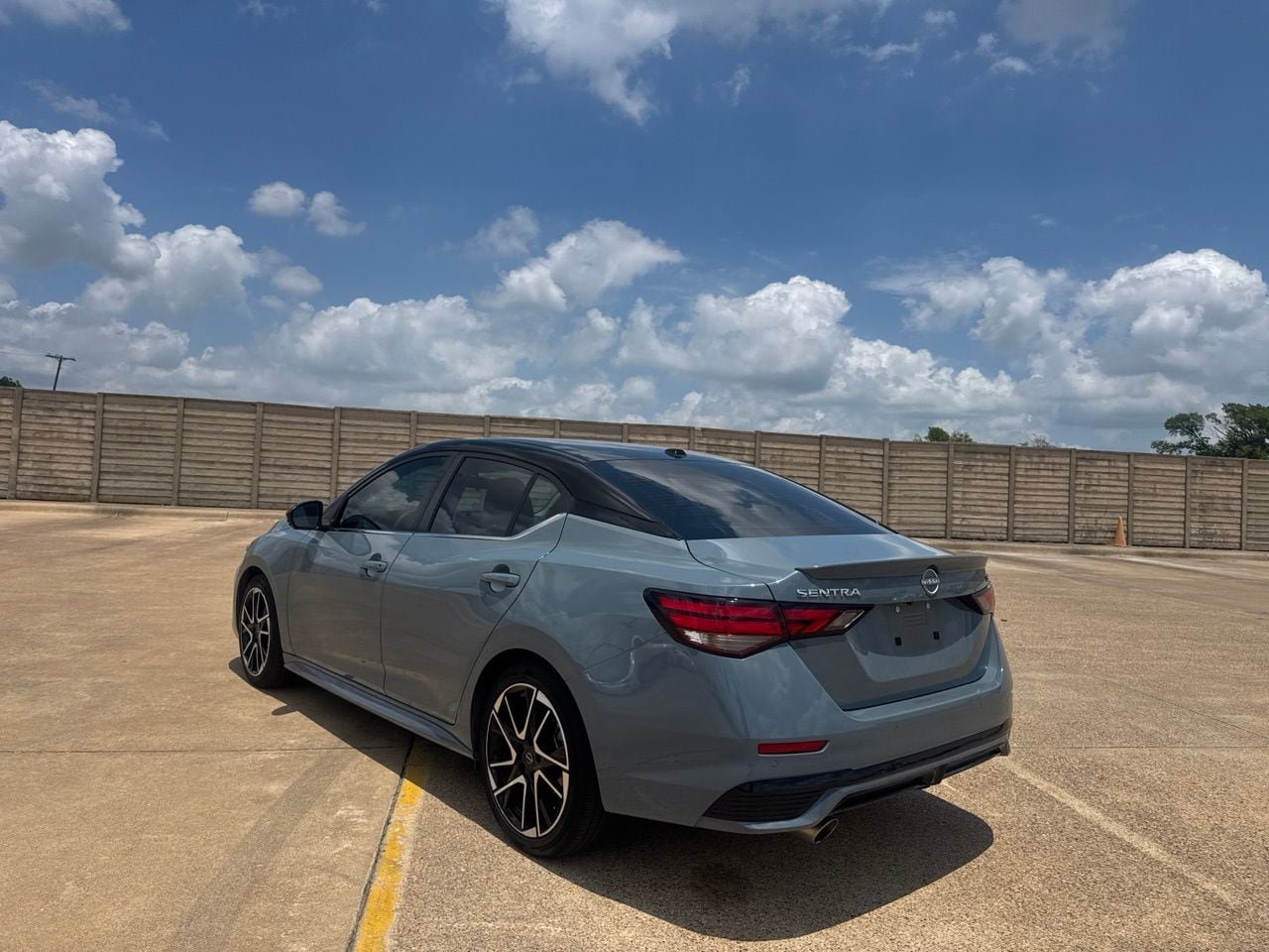 Certified 2024 Nissan Sentra SR w/ SR Premium Package FWD image 15