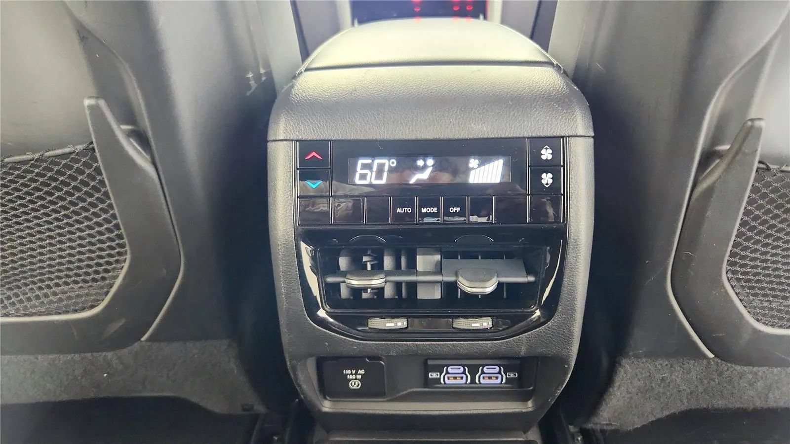 Used 2022 Jeep Grand Cherokee L Laredo w/ Luxury Tech Group I AWD/4WD image 28