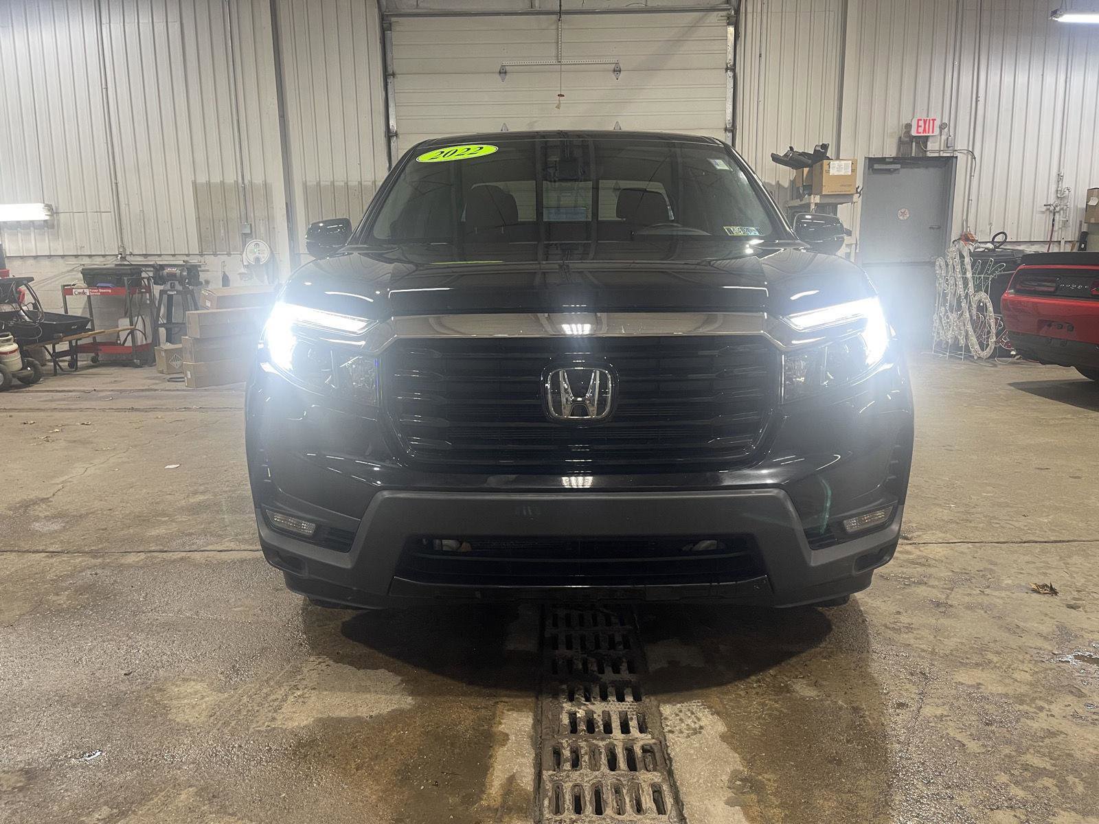 Used 2022 Honda Ridgeline RTL-E image 2