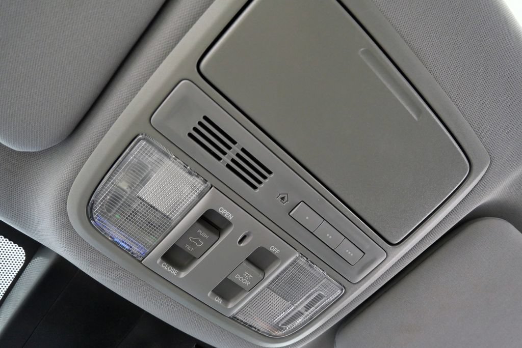 Used 2021 Honda CR-V EX-L image 31