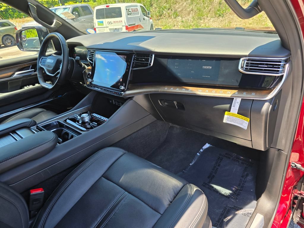 Used 2025 Jeep Grand Wagoneer 4WD image 32