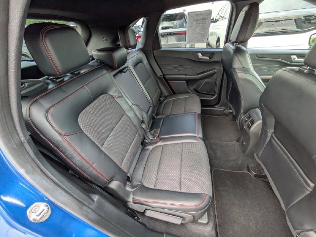 Certified 2023 Ford Escape ST-Line AWD/4WD image 19