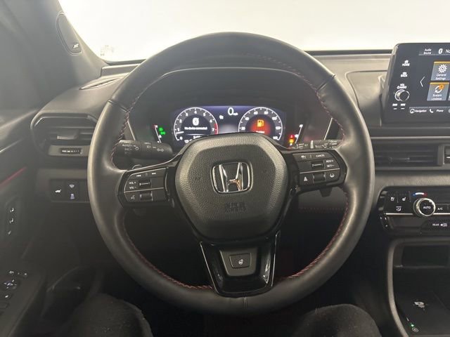 Used 2025 Honda Pilot Black Edition image 19