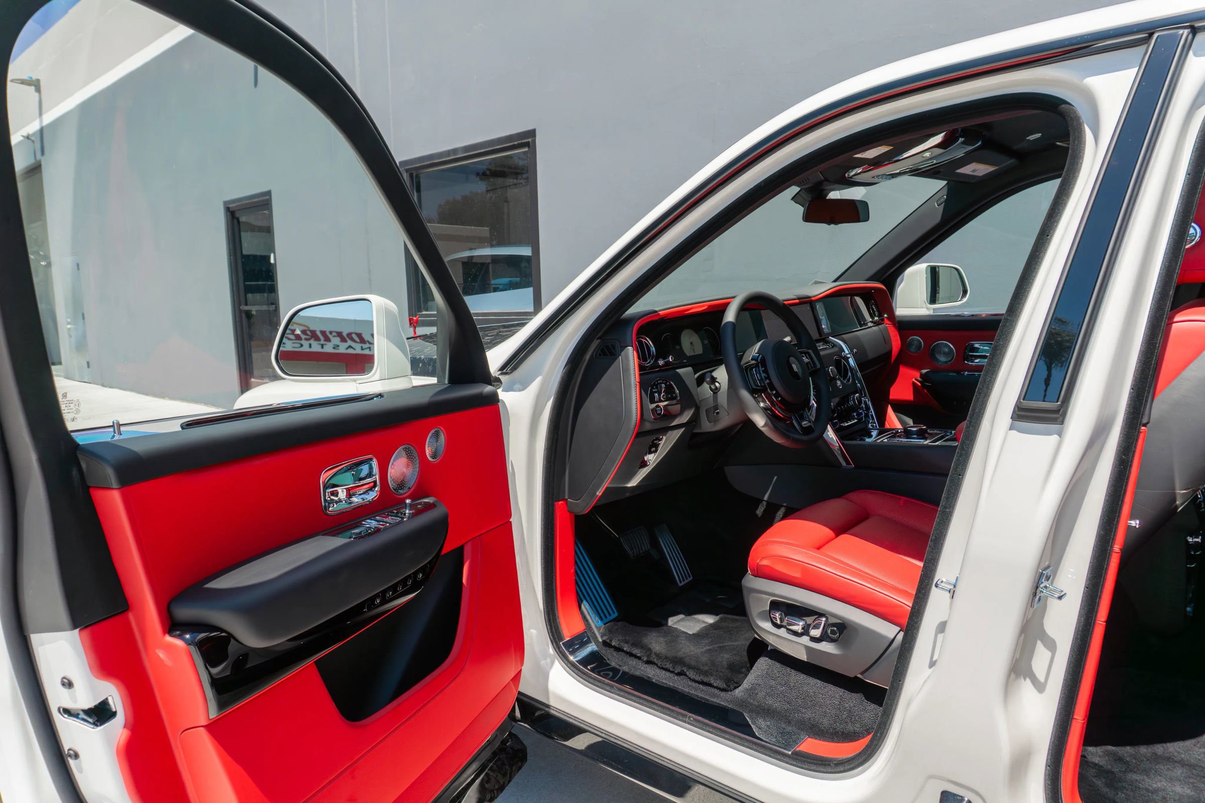 Used 2026 Rolls-Royce Cullinan AWD/4WD image 65