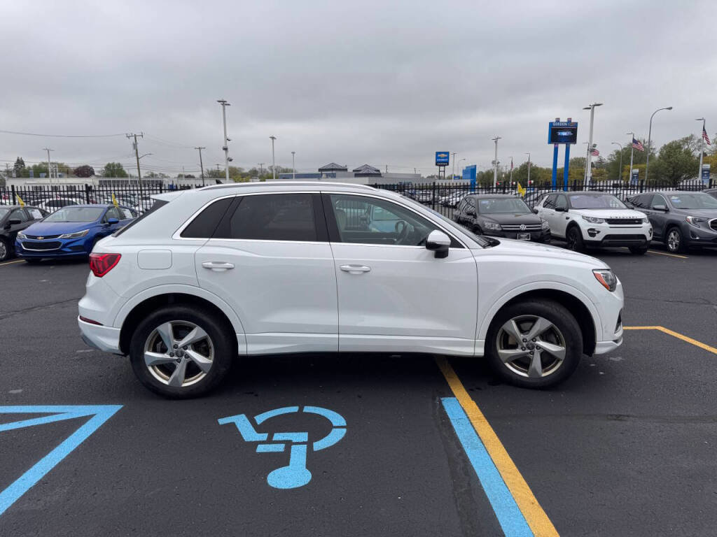 Used 2019 Audi Q3 2.0T Premium w/ Convenience Package image 33