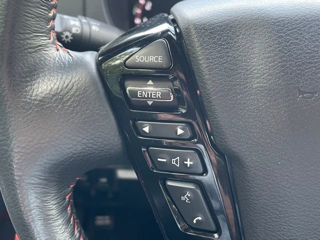 Used 2024 Nissan Frontier PRO-4X w/ Off-Road Protection Package image 8