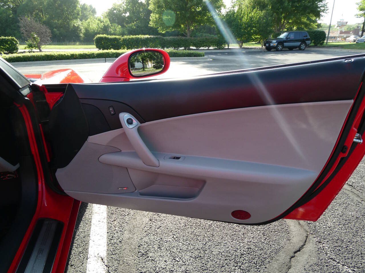 Used 2010 Chevrolet Corvette Grand Sport w/ Preferred Equipment Group RWD image 35