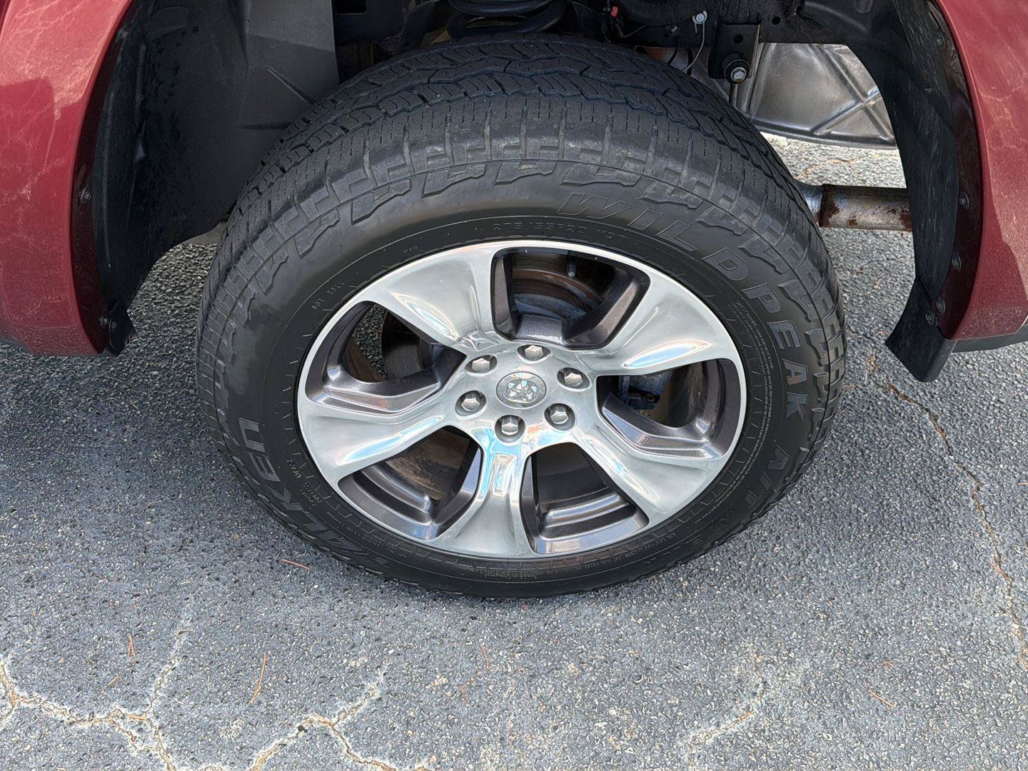 Used 2019 RAM 1500 Laramie w/ Sport Appearance Package AWD/4WD image 39