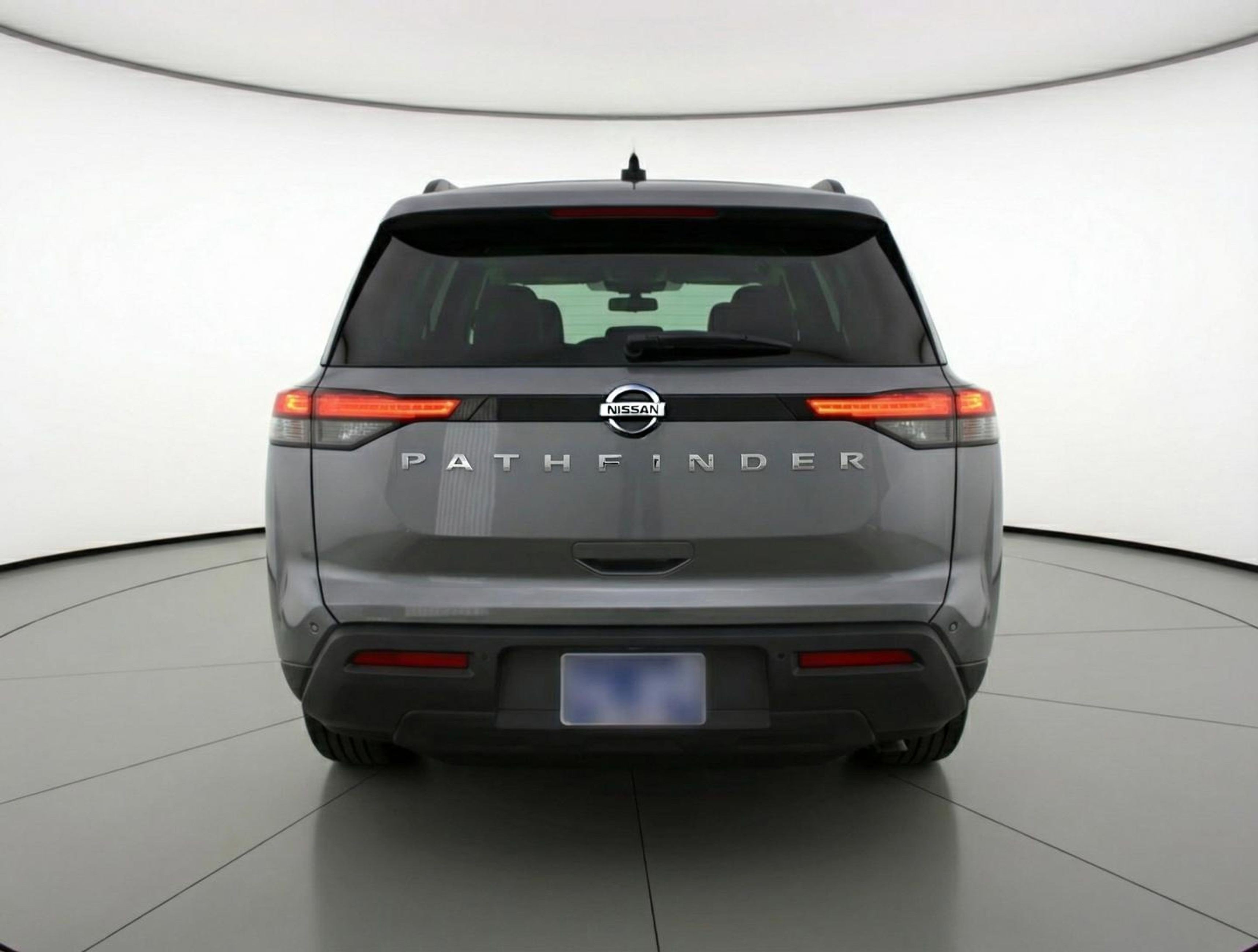 Used 2025 Nissan Pathfinder SV image 7