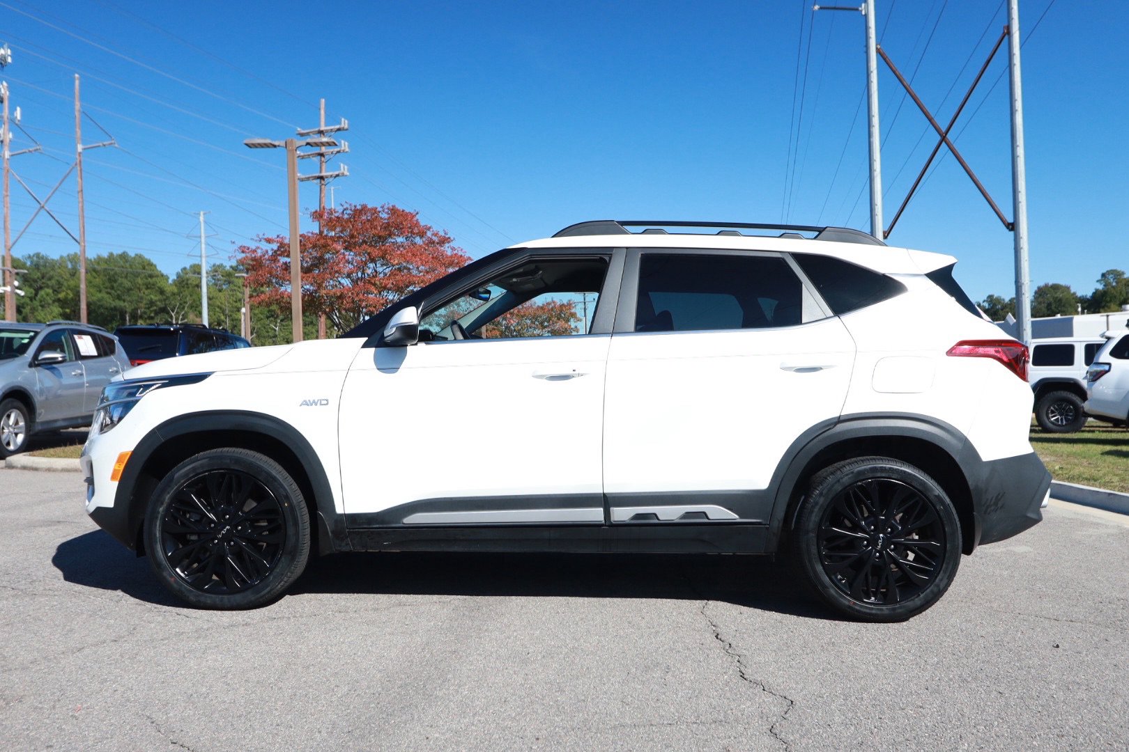 Used 2022 Kia Seltos Nightfall Edition AWD/4WD image 2
