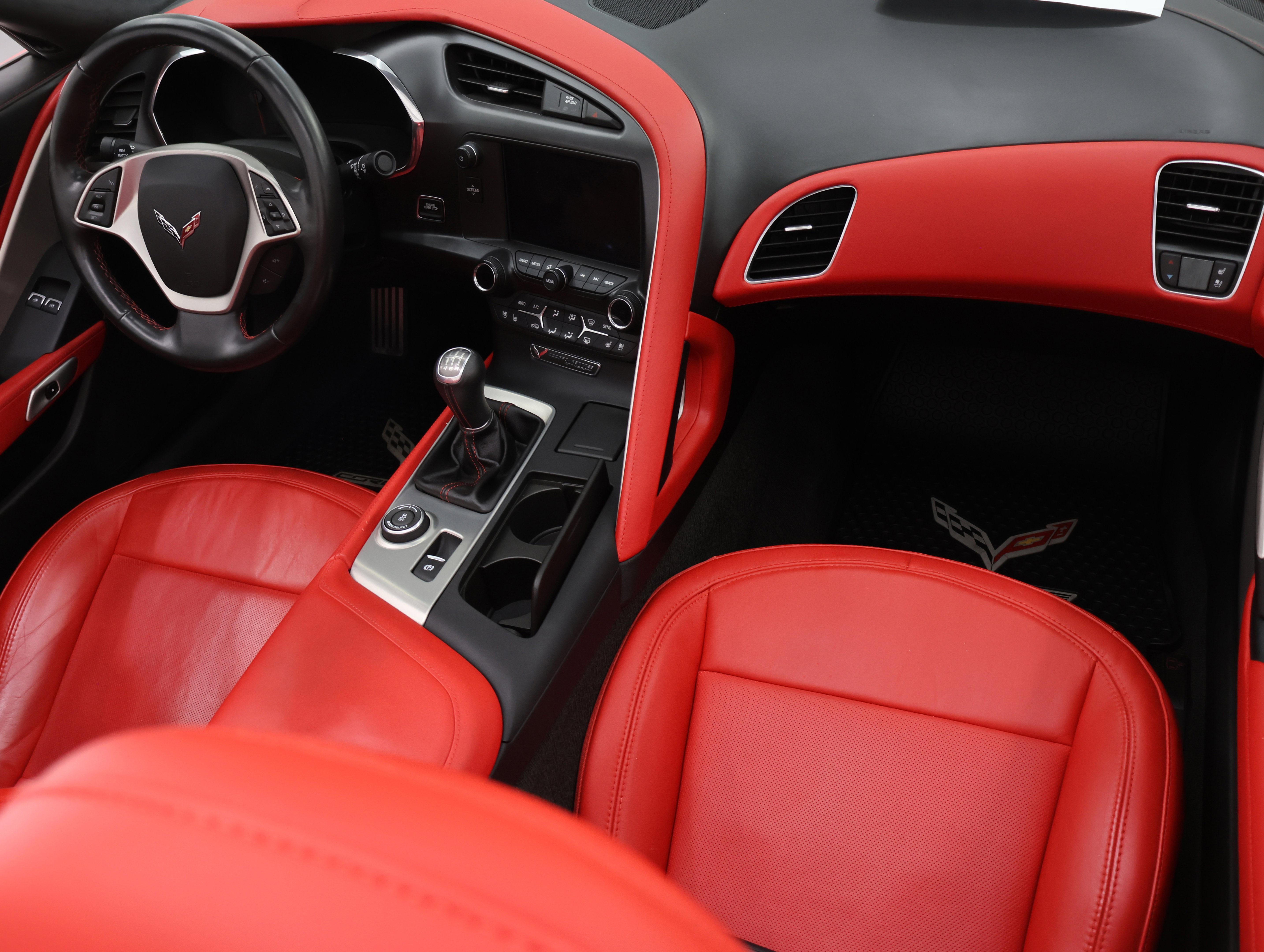 Used 2015 Chevrolet Corvette Stingray Convertible w/ 3LT Preferred Equipment Group image 54