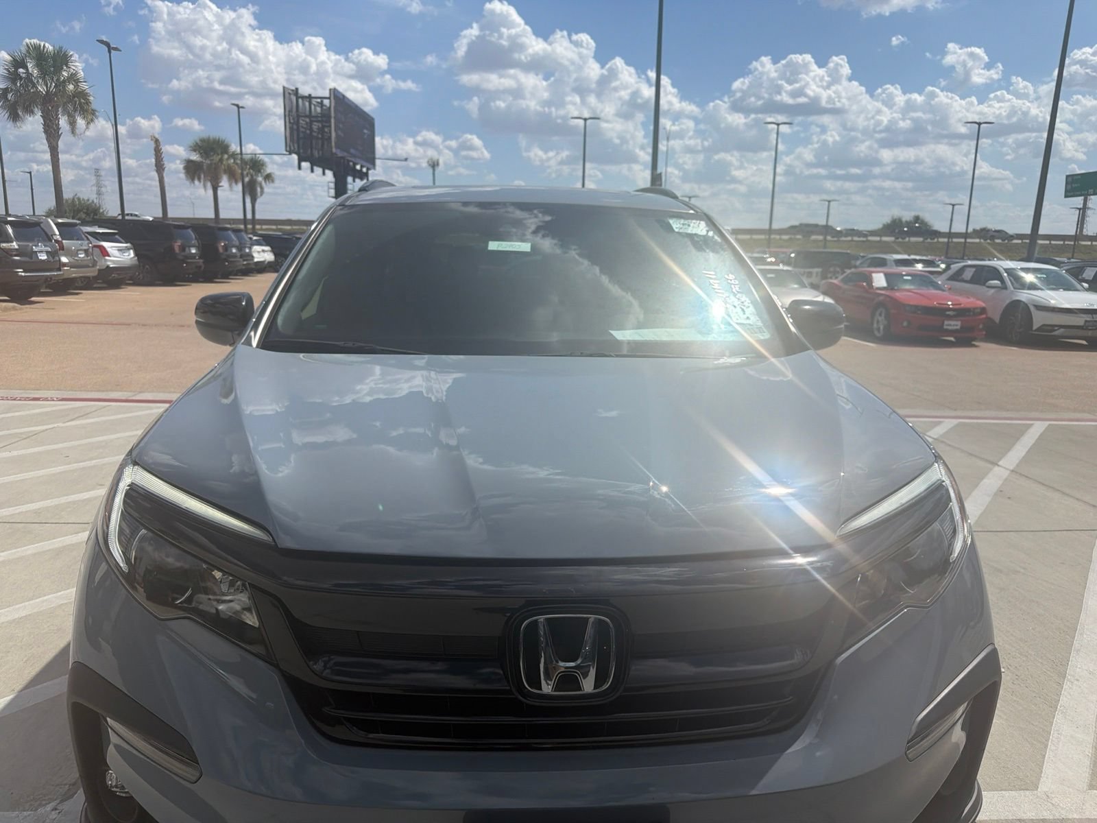 Used 2022 Honda Pilot TrailSport image 2
