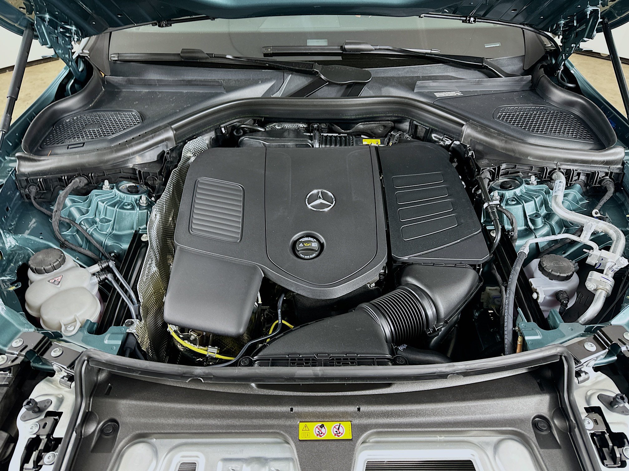 Used 2026 Mercedes-Benz GLC 300 4MATIC image 40
