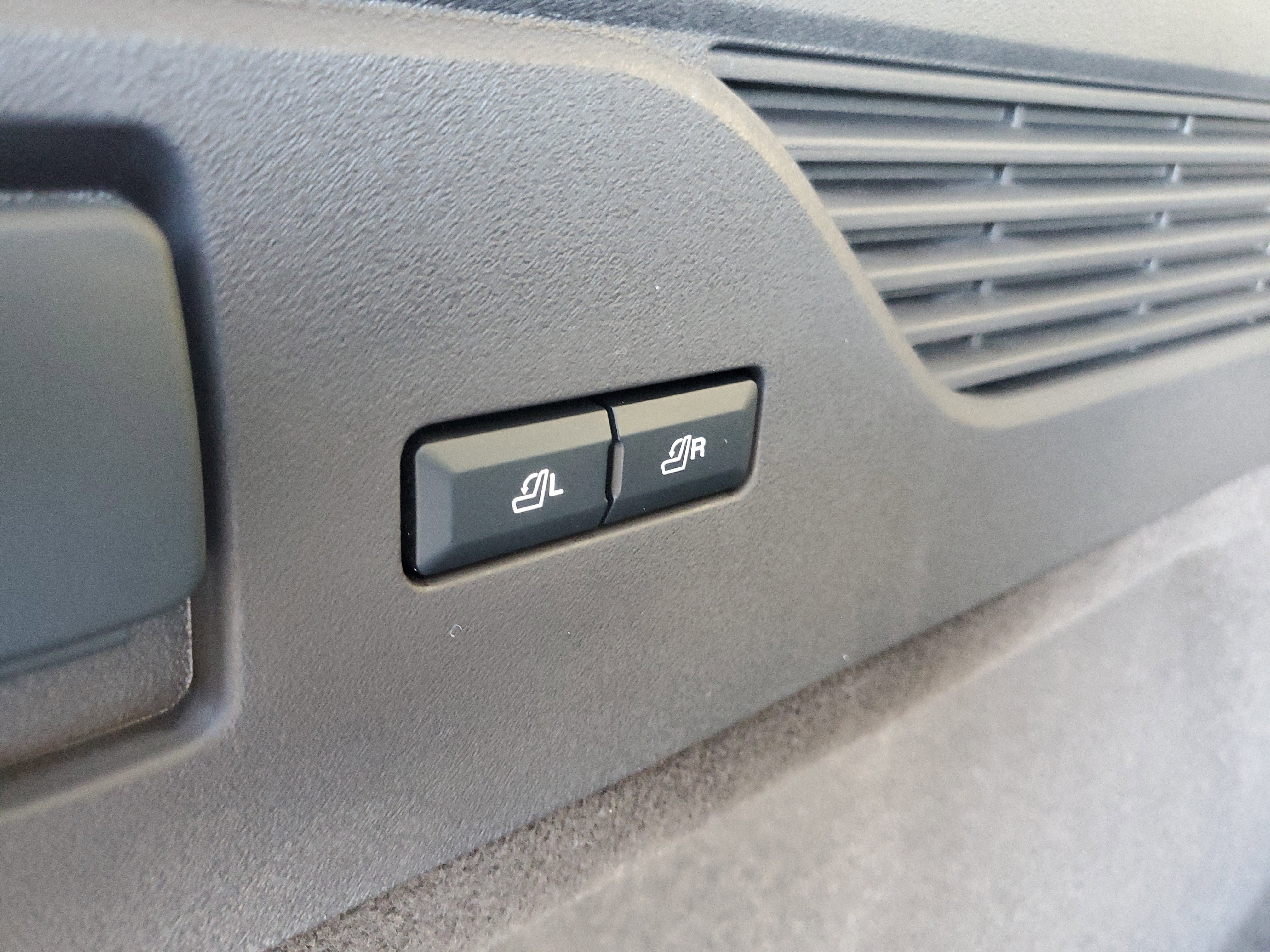 New 2026 Lincoln Nautilus Black Label AWD/4WD image 32