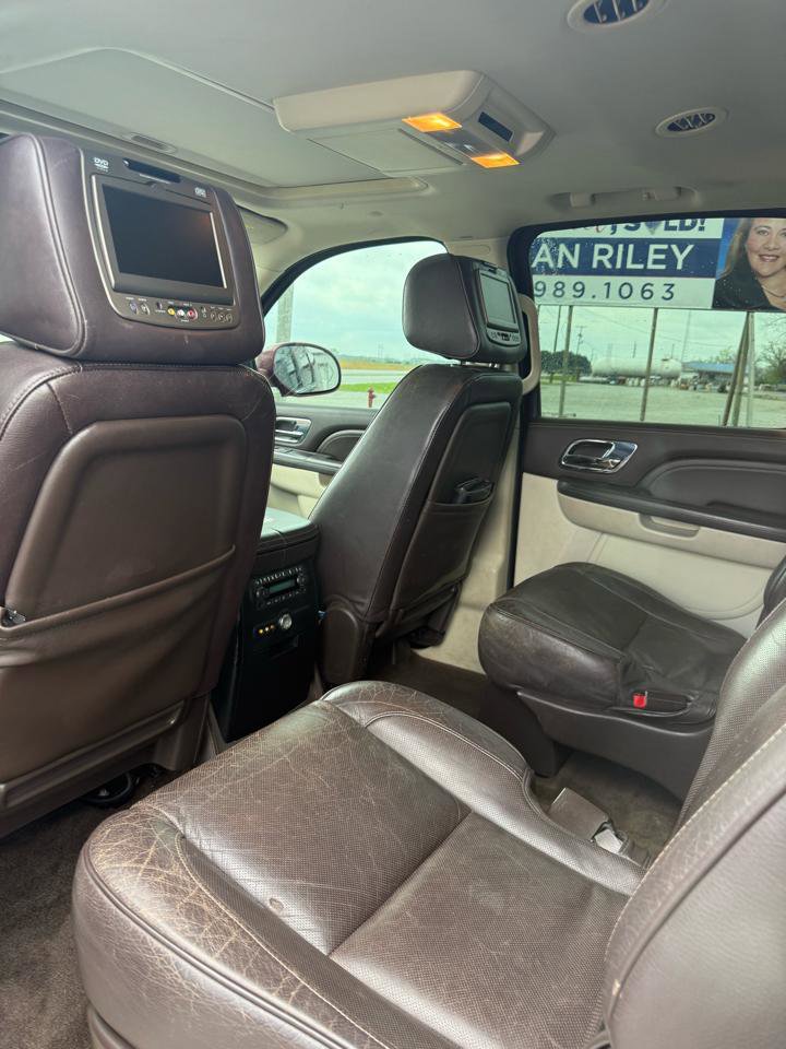 Used 2011 Cadillac Escalade ESV Platinum image 6