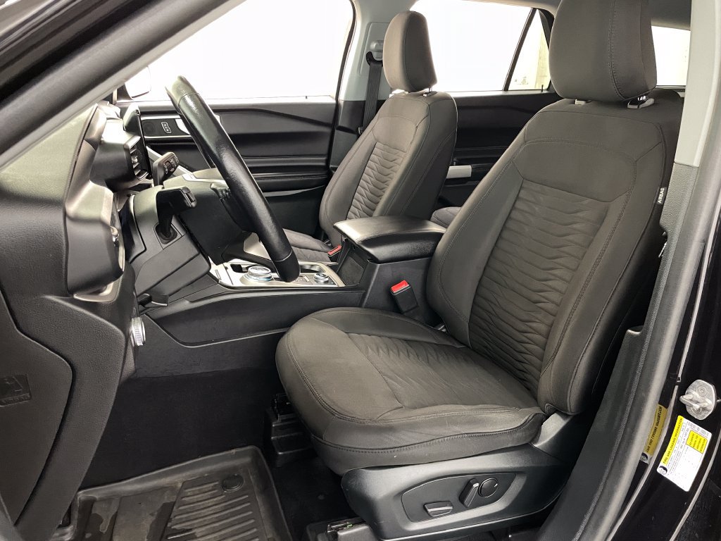 Used 2021 Ford Explorer XLT AWD/4WD image 23