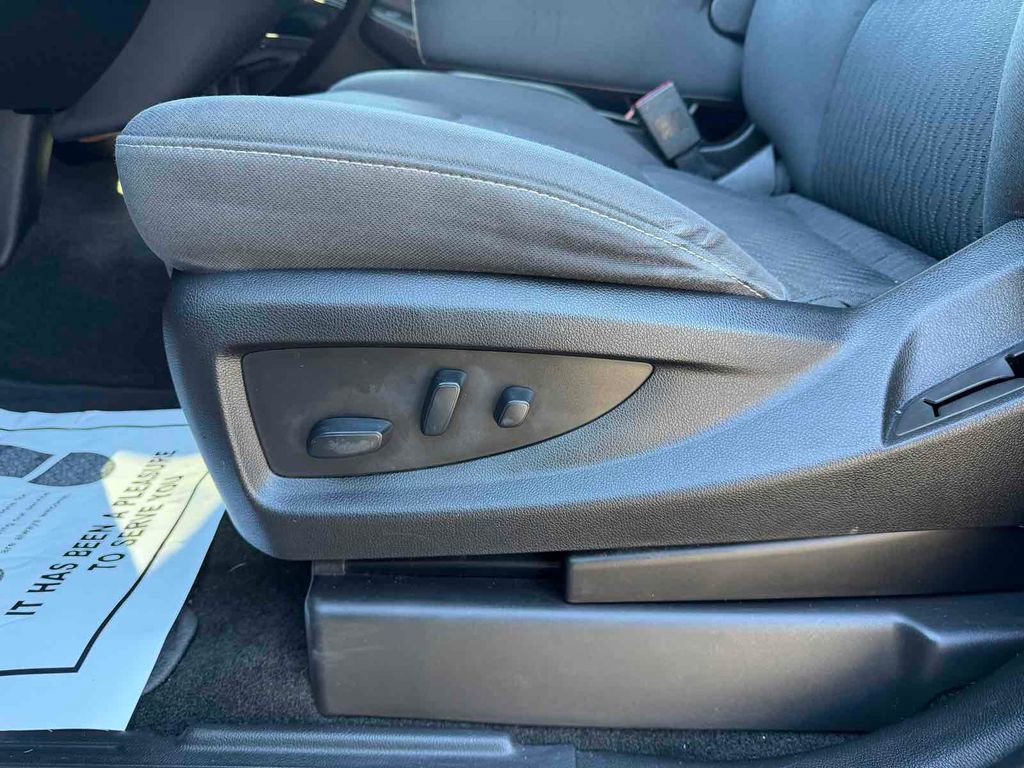 Used 2018 Chevrolet Tahoe LS w/ Skid Plate Package image 12