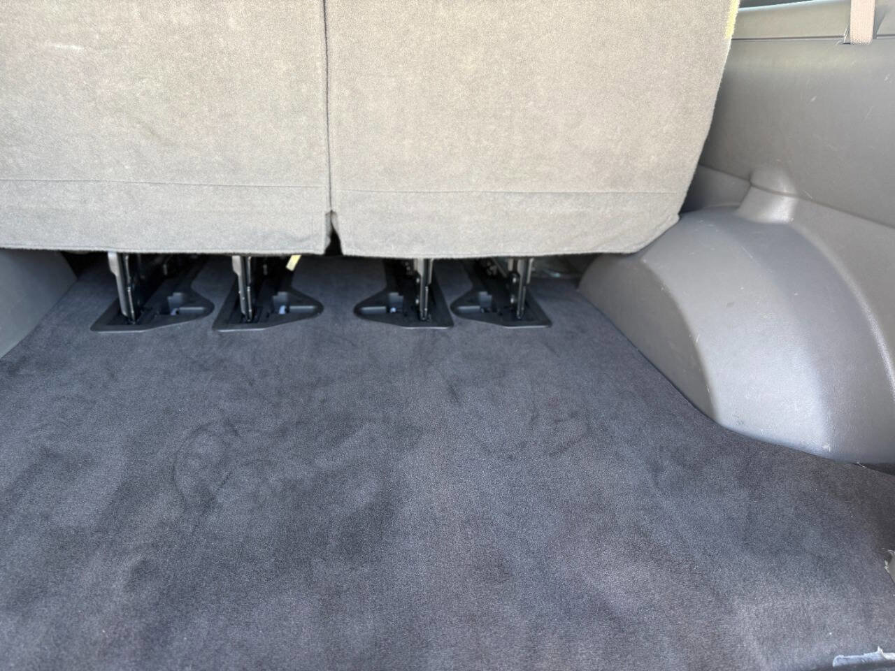 Used 2023 Chevrolet Express 3500 LS image 24