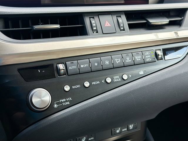 Used 2021 Lexus ES 350 ES 350 w/ Premium Package image 32