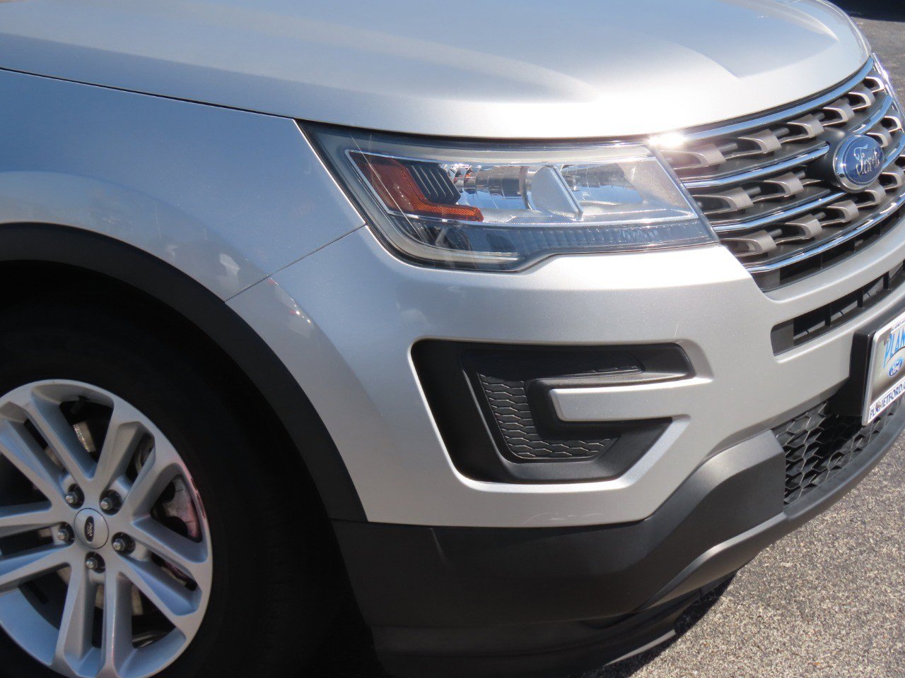 Used 2017 Ford Explorer FWD image 6